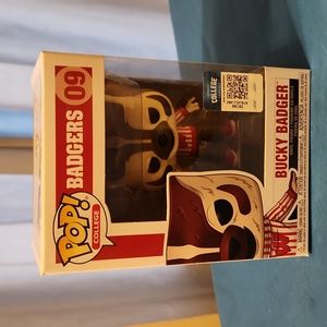 FUNKO POP Bucky Badger figure